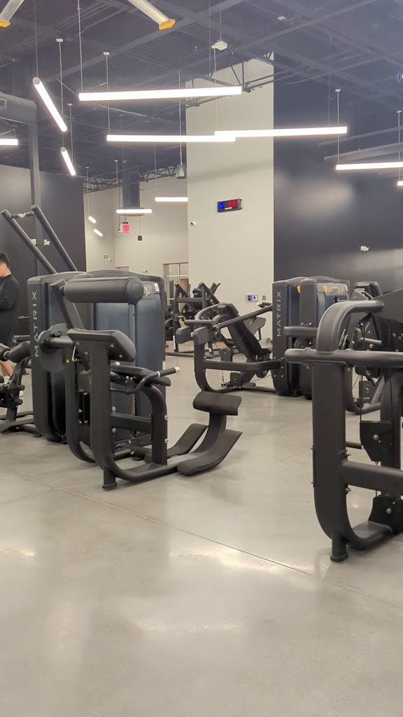  Gold's Gym - Eastlake