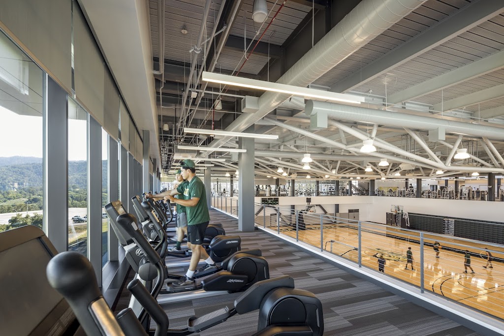  Cañada College Athletic Center