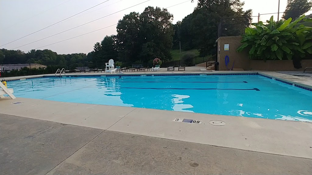  Asheville Racquet Club Downtown