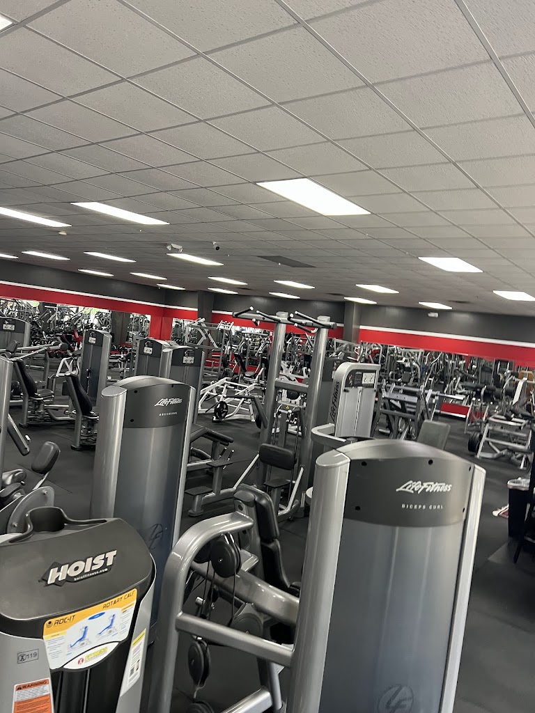  Fitness Worldwide Gym