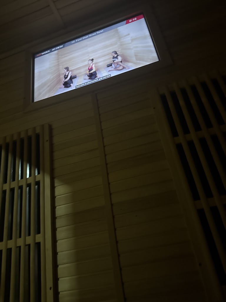  HOTWORX - Fayetteville, NC (Freedom Town Center)