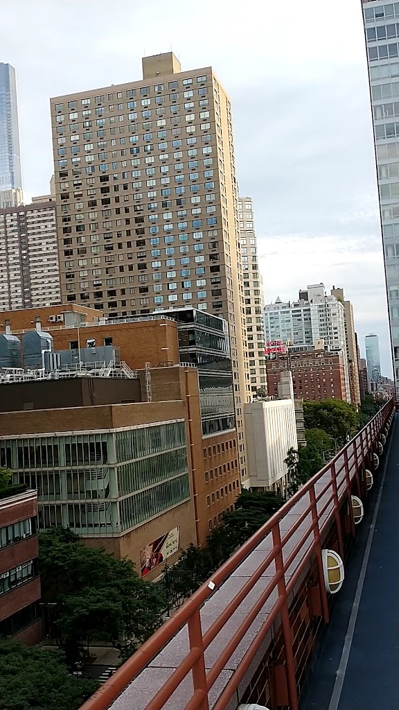  Equinox Sports Club New York