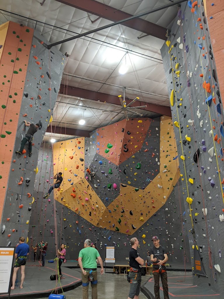  Vertical World North