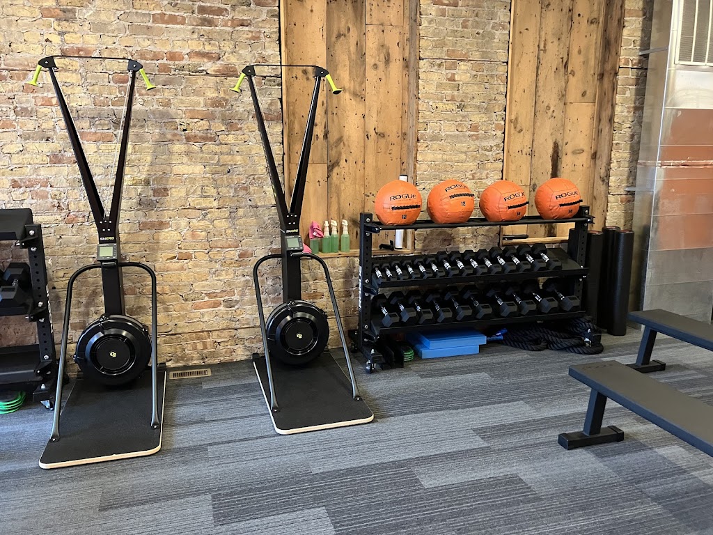  Orange Shoe Personal Fitness Trainers - Lincoln Park