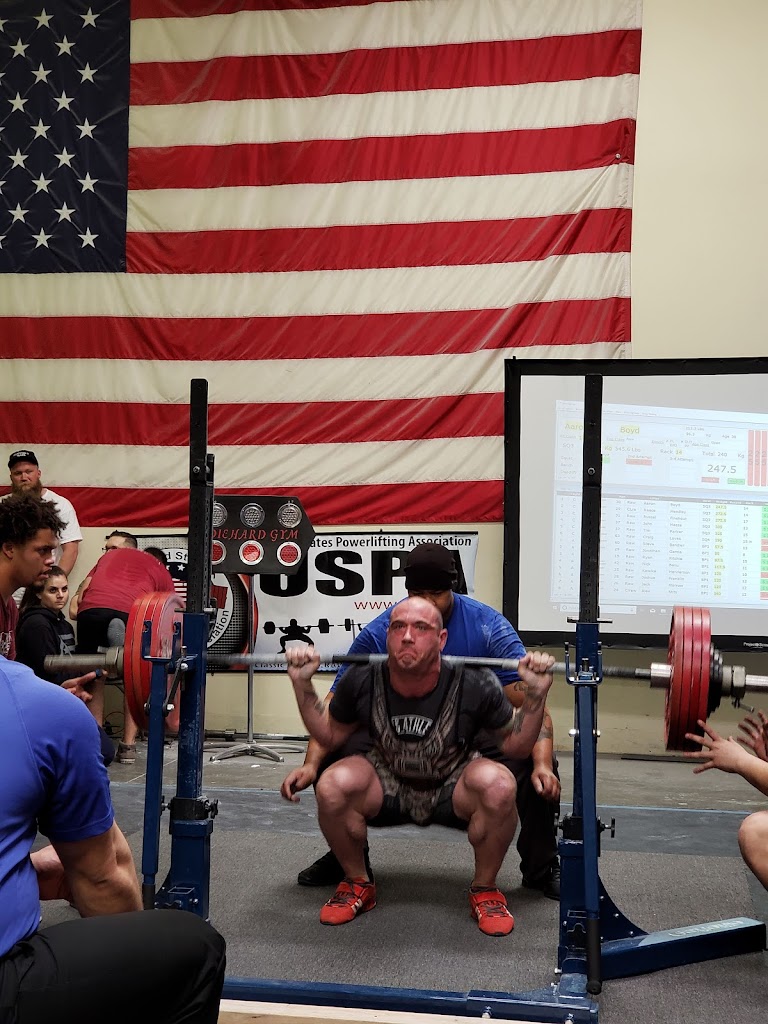  Golden Titan Sports & Fitness