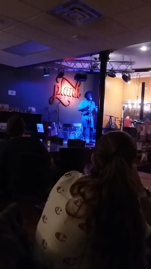  Plank on Main: Pilates Yoga Barre