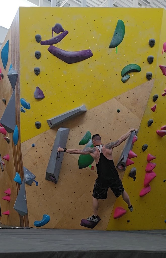  Crux Climbing Center Central