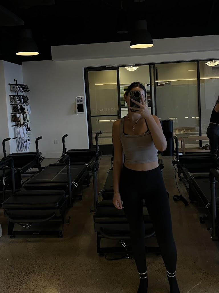  THE METHOD - PILATES Costa Mesa