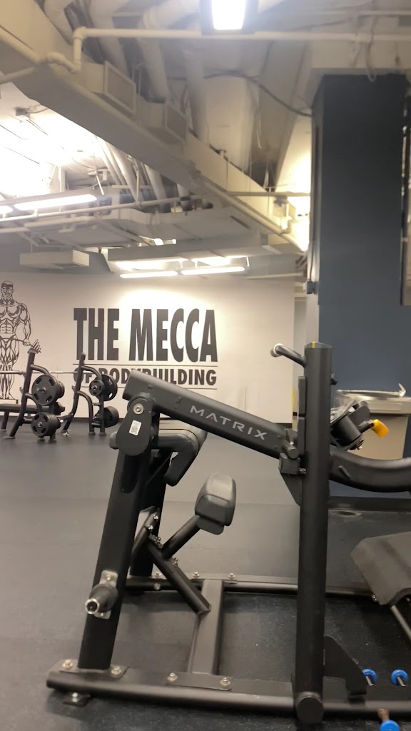  Gold's Gym - Dupont Circle