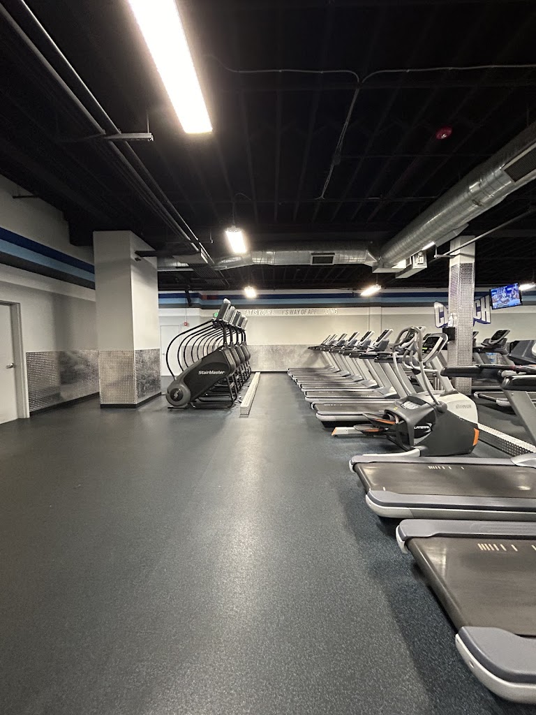  Crunch Fitness - Lakewood WA