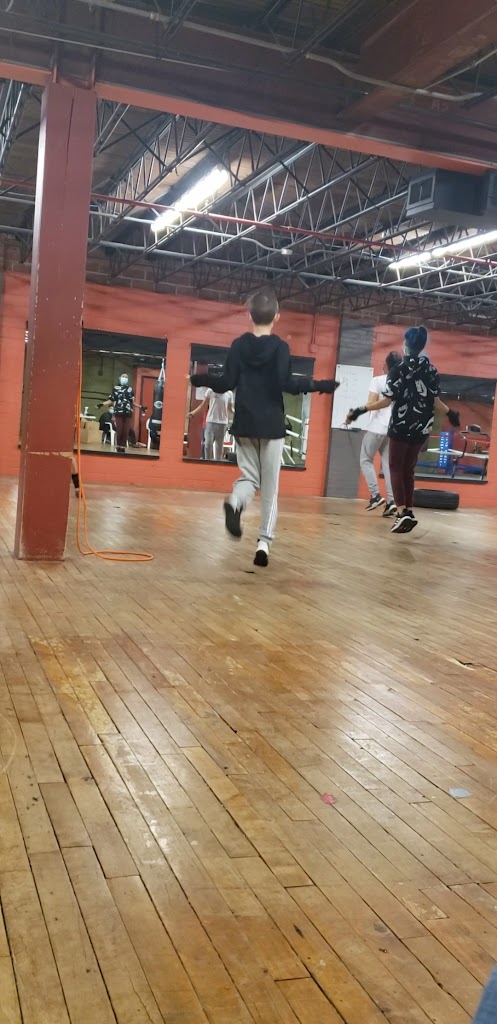  Los Gallos Bravos Boxing Club