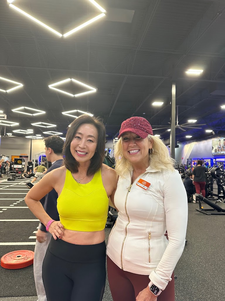  Crunch Fitness - Duluth