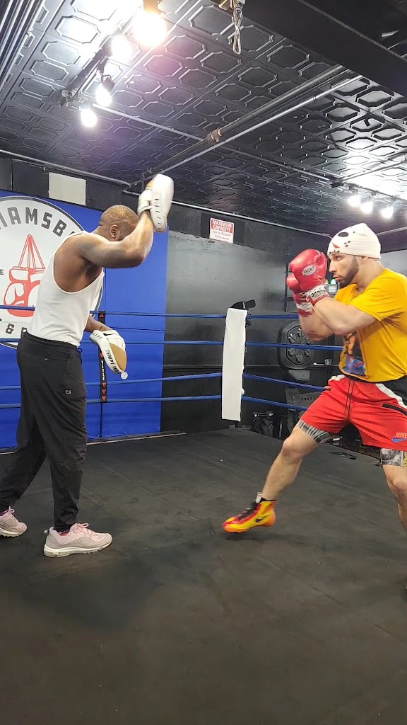  Williamsburg Boxing & FITNESS
