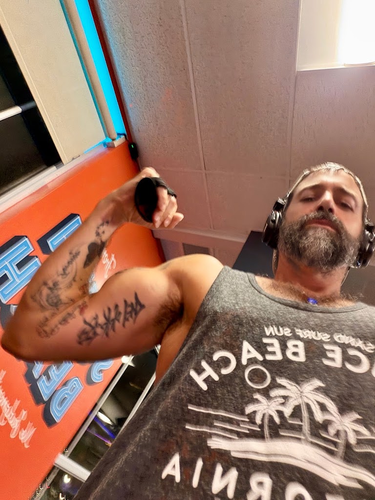  Crunch Fitness - South Beach