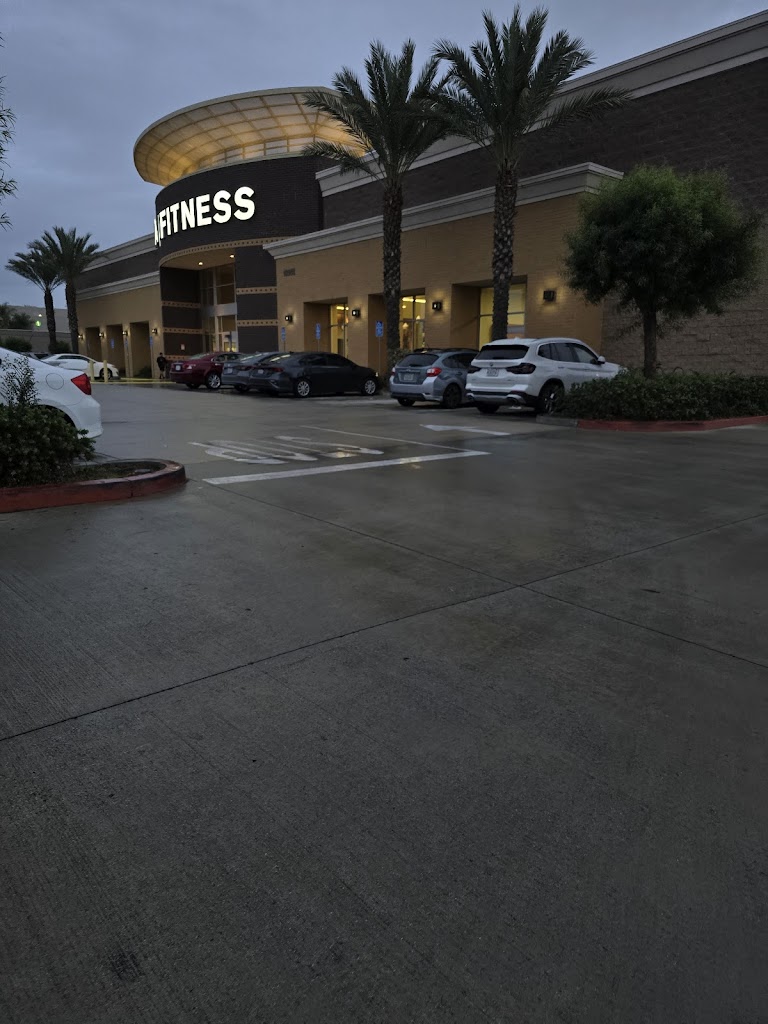  LA Fitness
