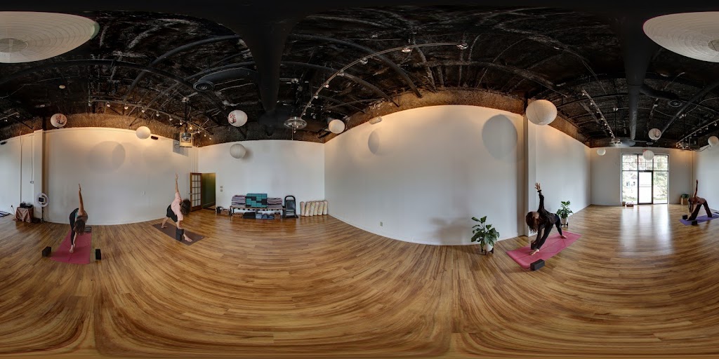  Yoga & Pilates for the People