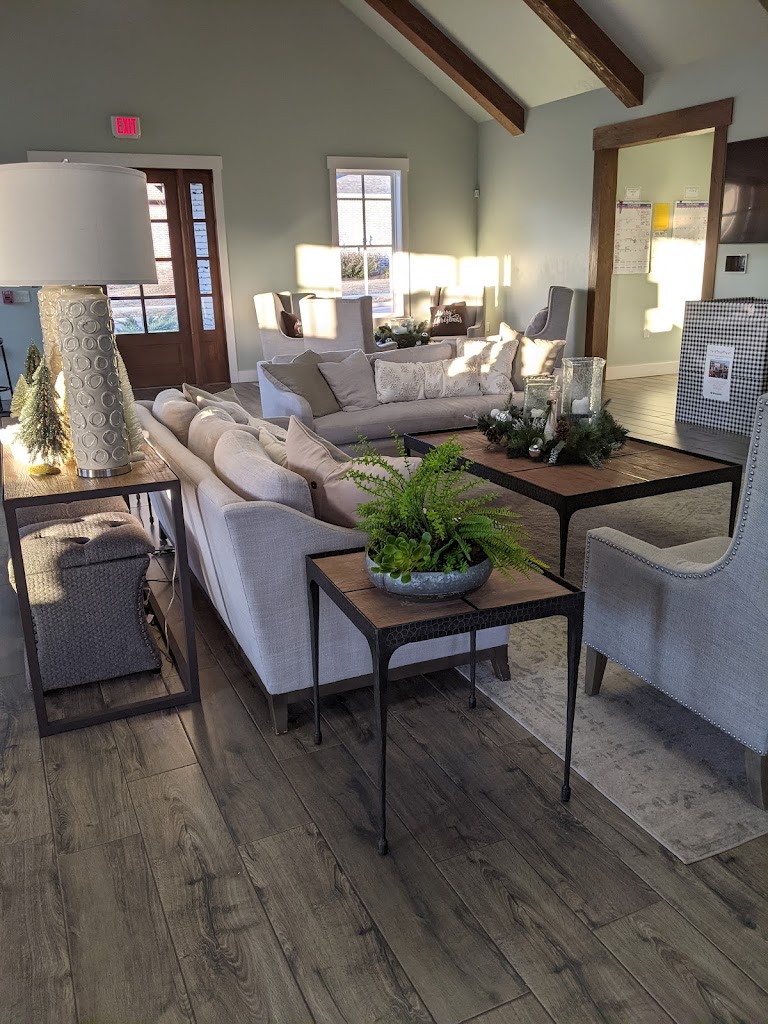  Town Square Residence Club