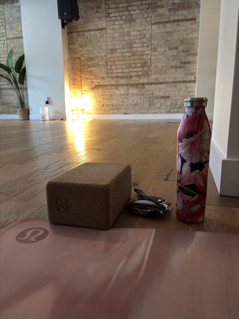  Waves Yoga Studio