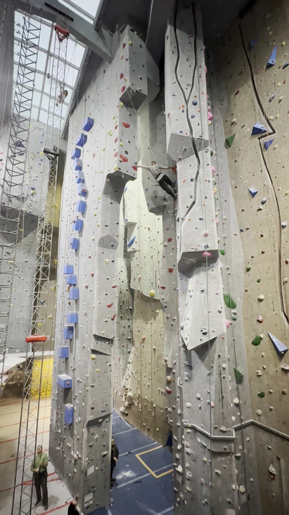  Carabiner's Climbing & Fitness