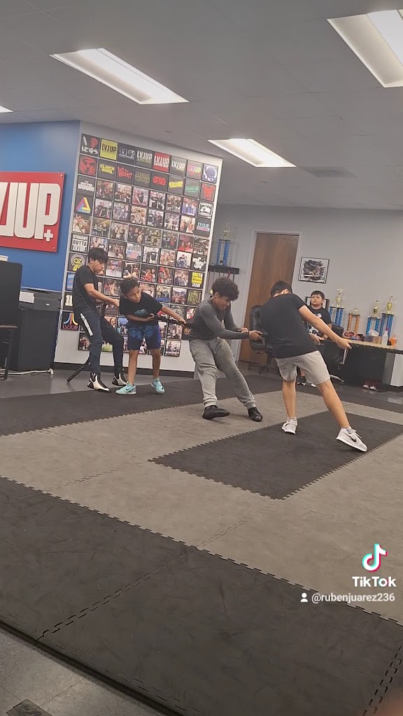  Level Up Boxing & Fitness