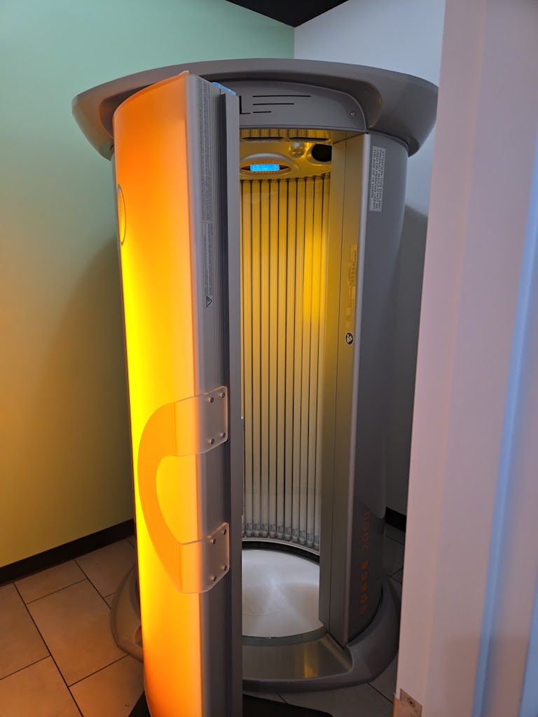  Crunch Fitness - Yukon