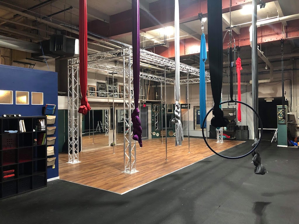  Fly Circus & Aerial Arts