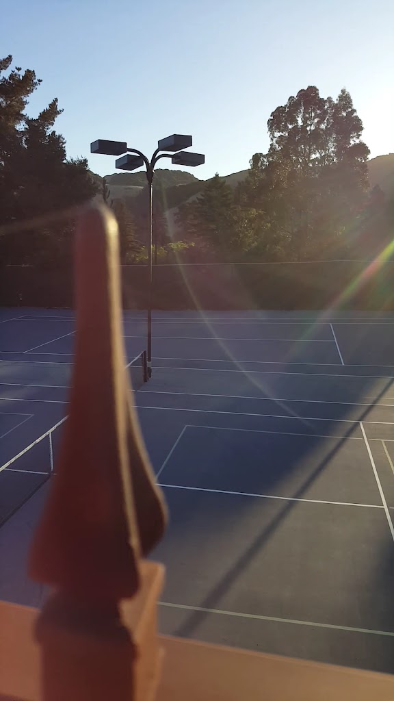  Lakeridge Athletic Club