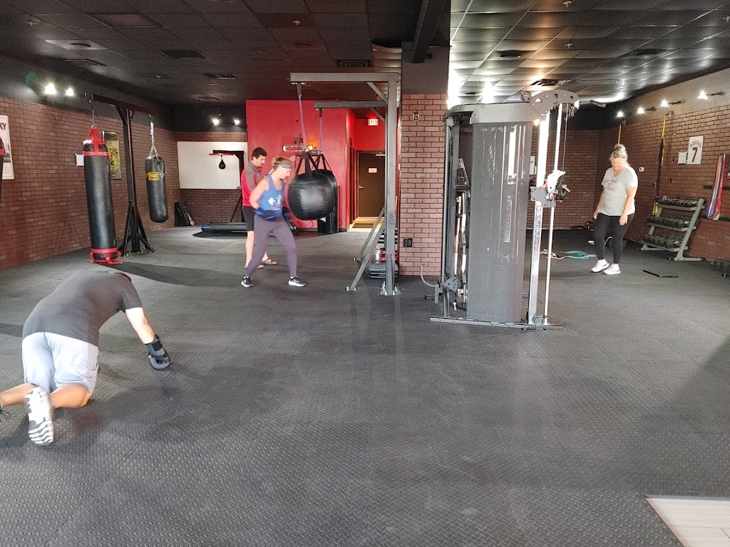  Elite 12 Kickboxing Fitness