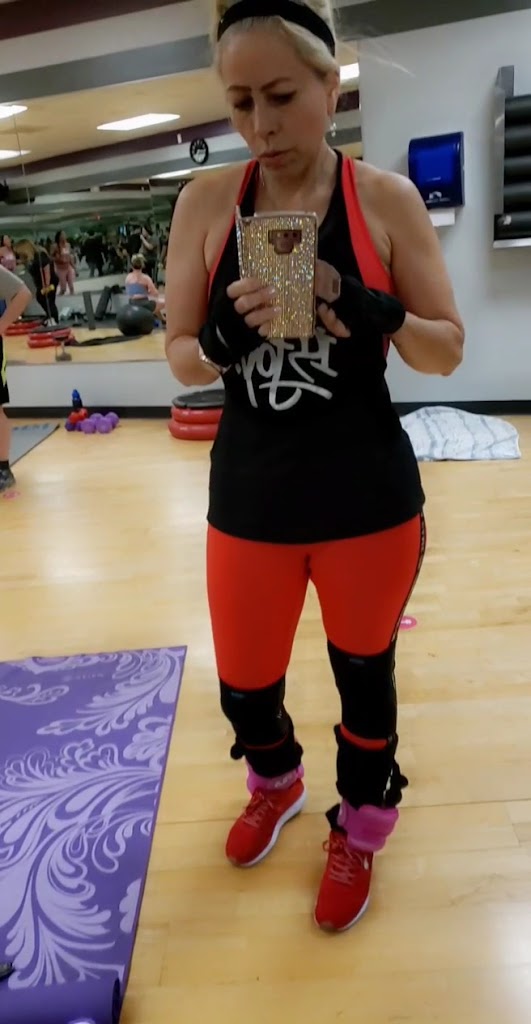  Crunch Fitness - Santa Clarita