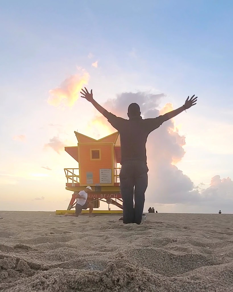  3rd Street Beach Yoga