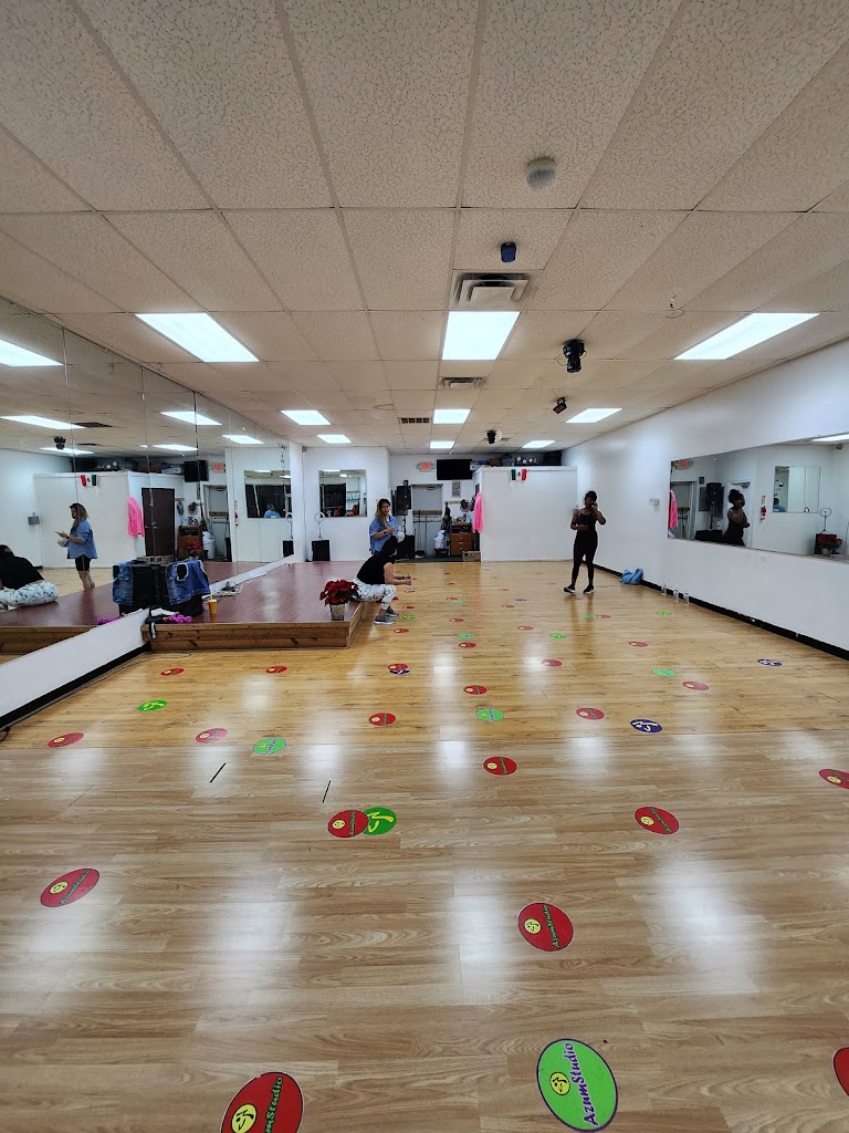 Azum Studio Zumba Fitness