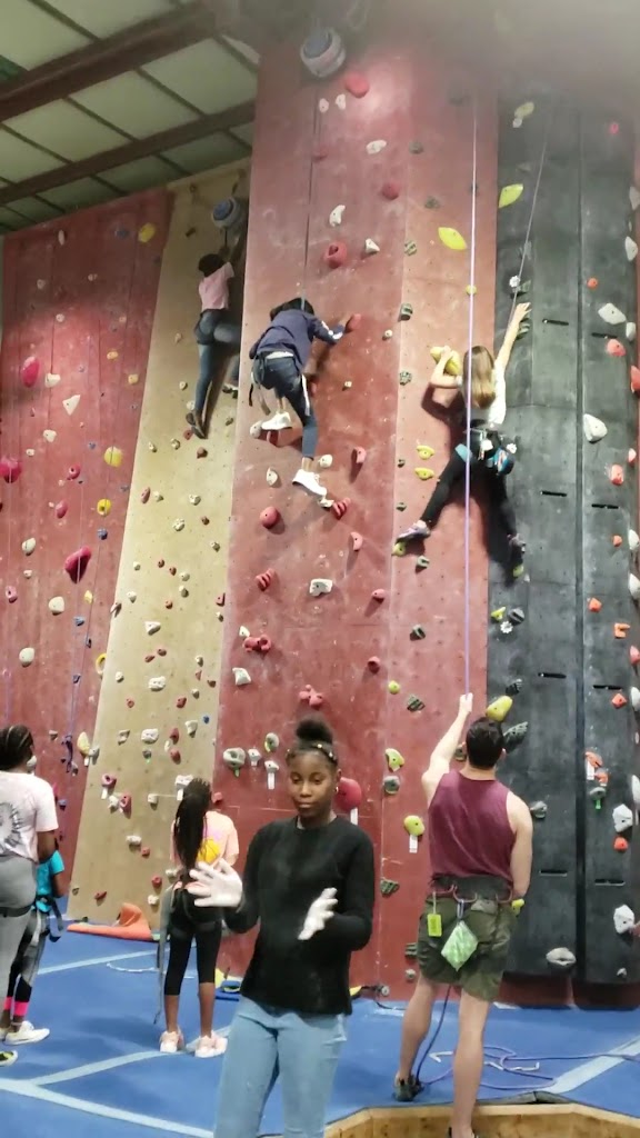  Triangle Rock Club - Fayetteville