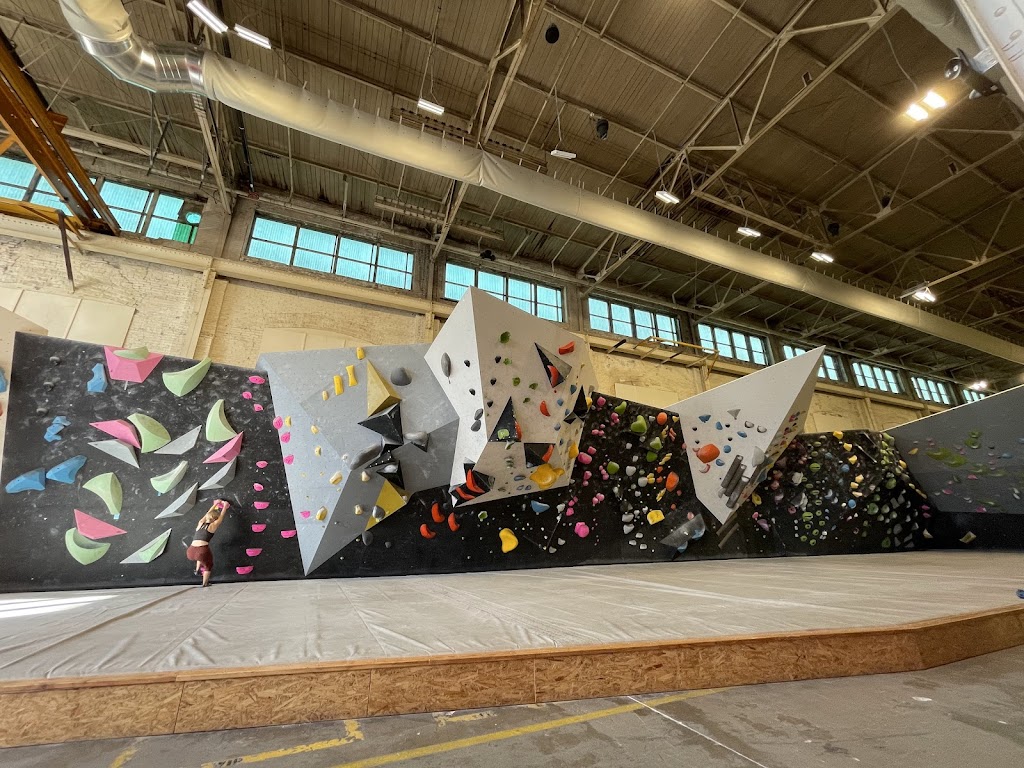  Climb So iLL at the Steel Shop