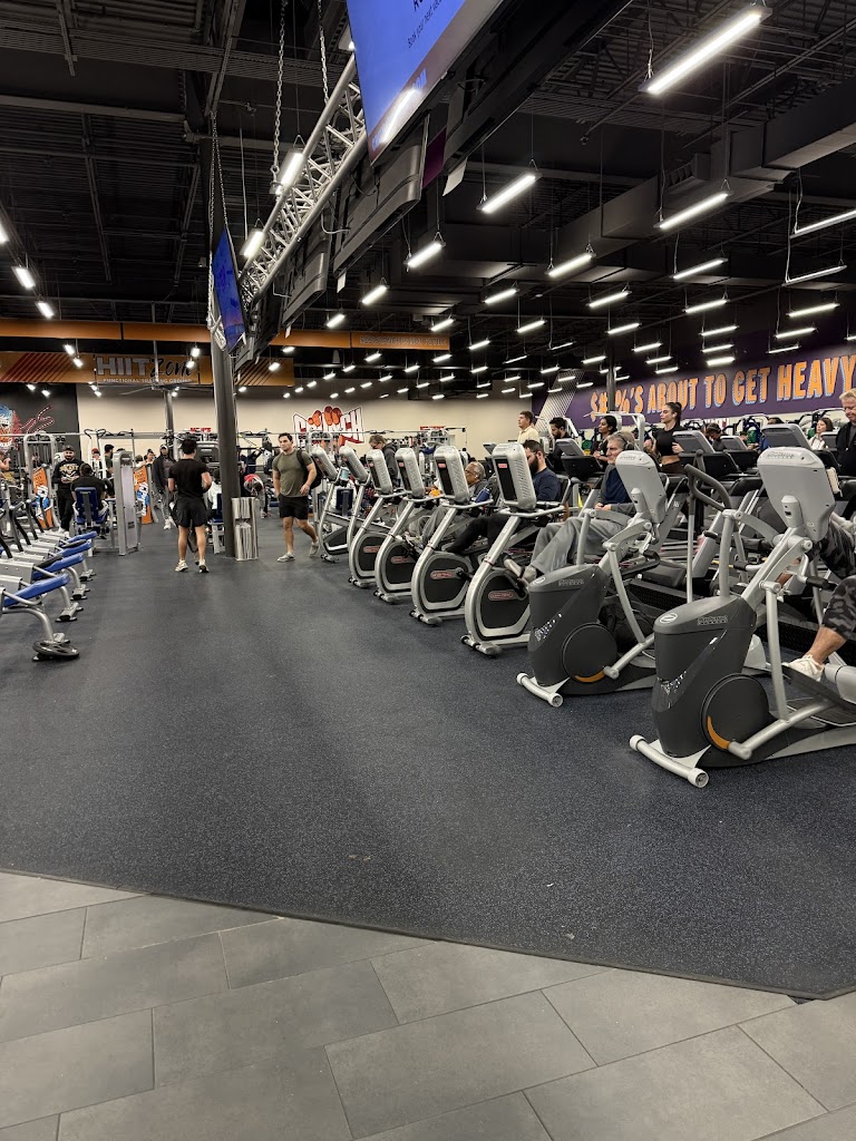  Crunch Fitness - Ballantyne