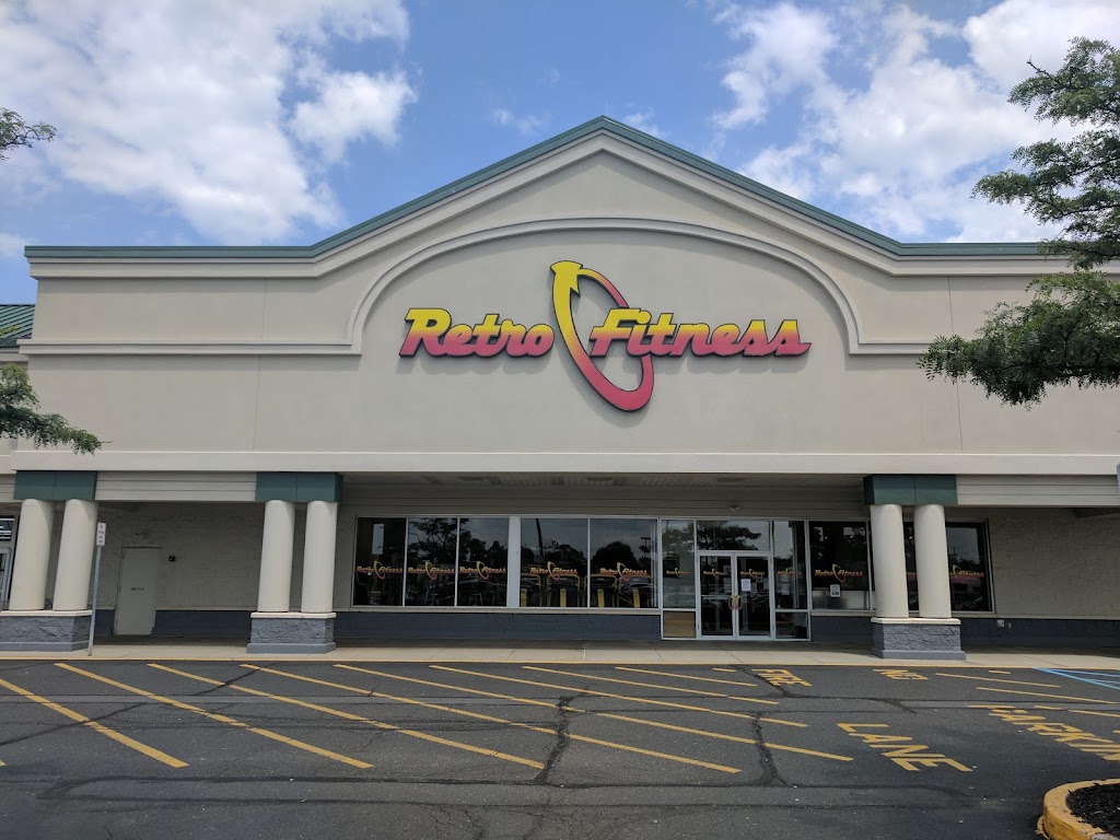 Retro Fitness