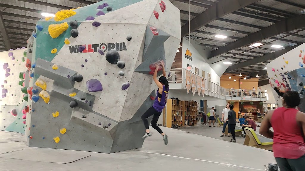  Momentum Indoor Climbing Silver Street