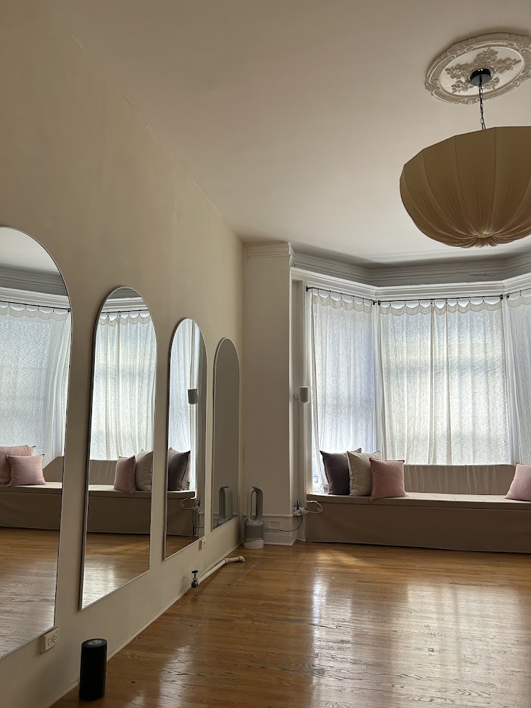  Aura Yoga + Pilates Studio | Upper West Side