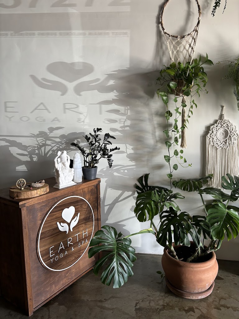  Earth Yoga & Spa -- Yoga, Infrared Sauna, Cold Plunge, Acupuncture, Massage in Yucca Valley, Joshua Tree, High Desert