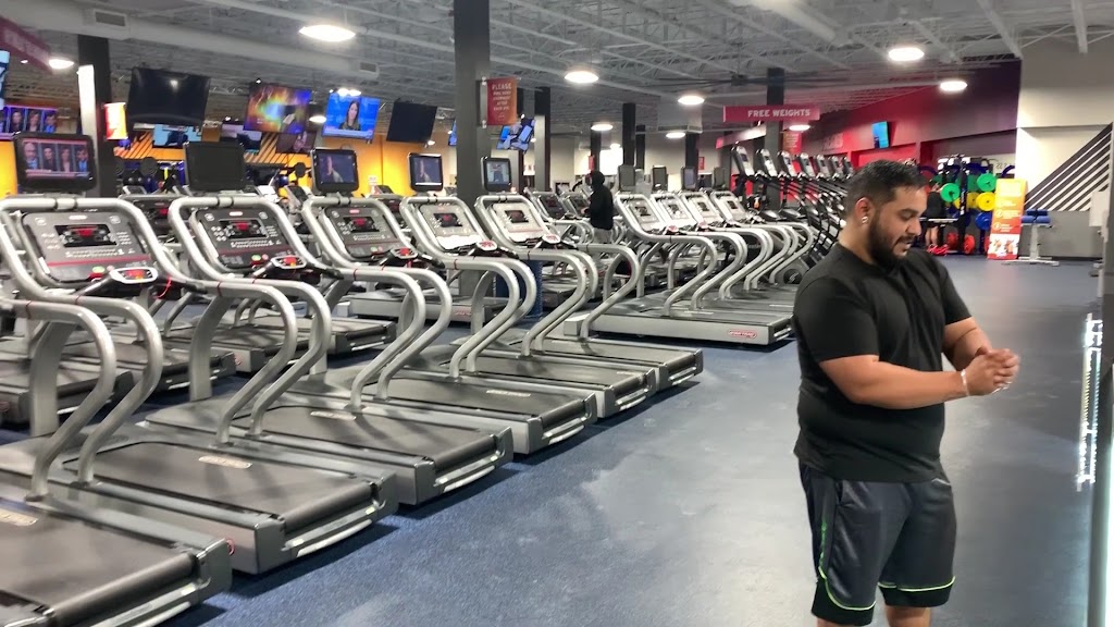  Crunch Fitness - Corpus Christi