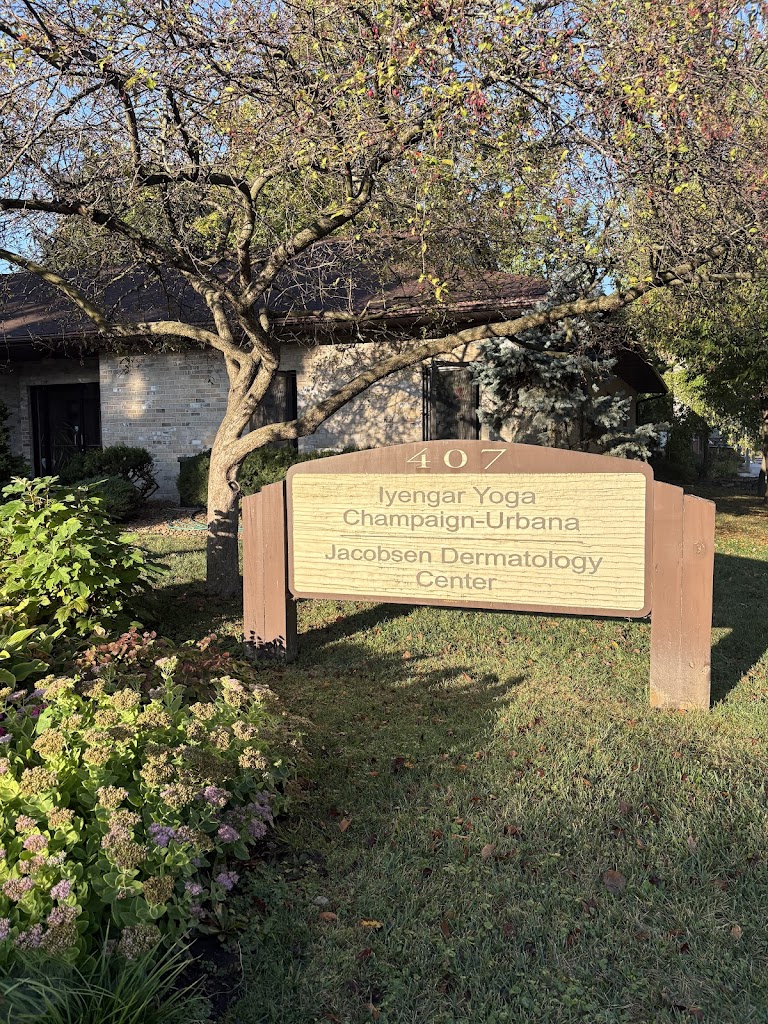  Iyengar Yoga Champaign Urbana