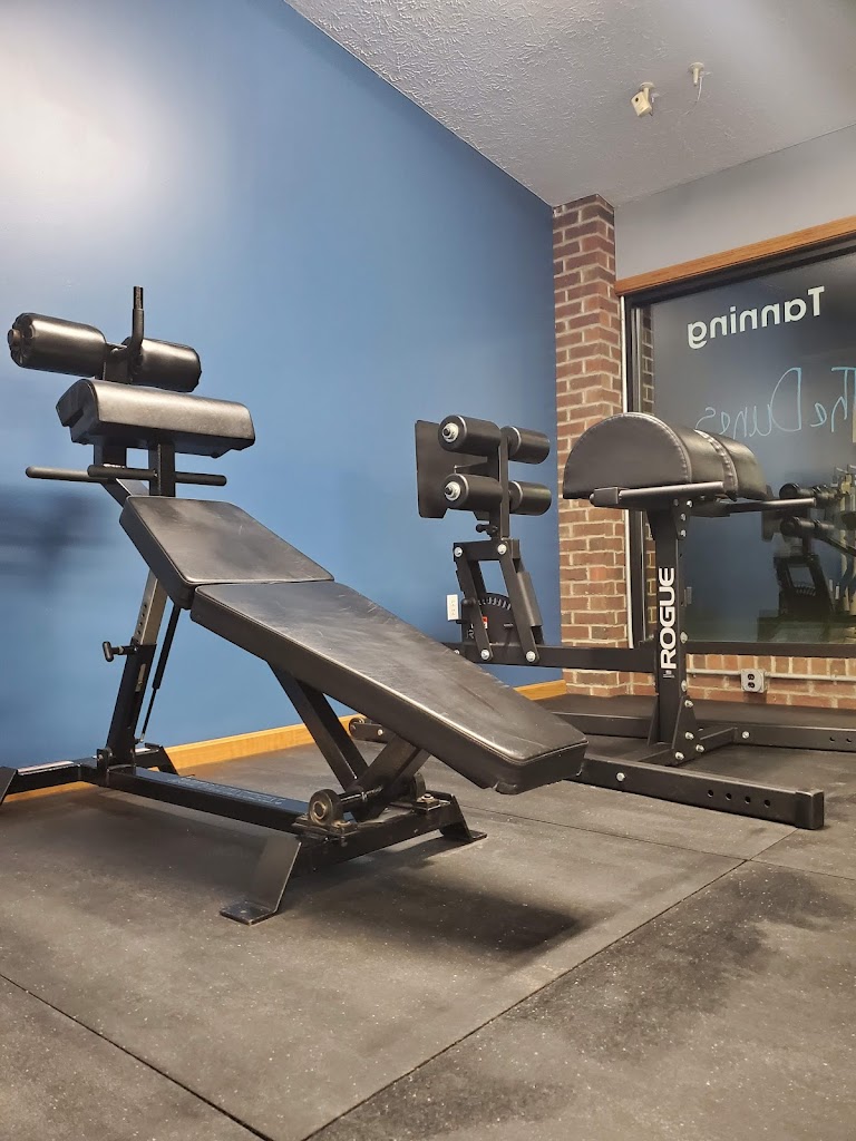  Muscle Works Gym & Fitness Center LLC