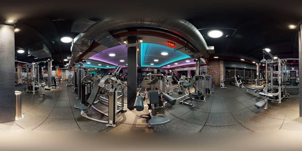  Crunch Fitness - South Slope