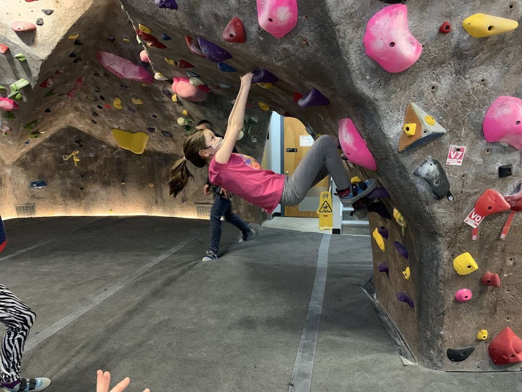  Rock Spot Climbing: Lincoln, RI