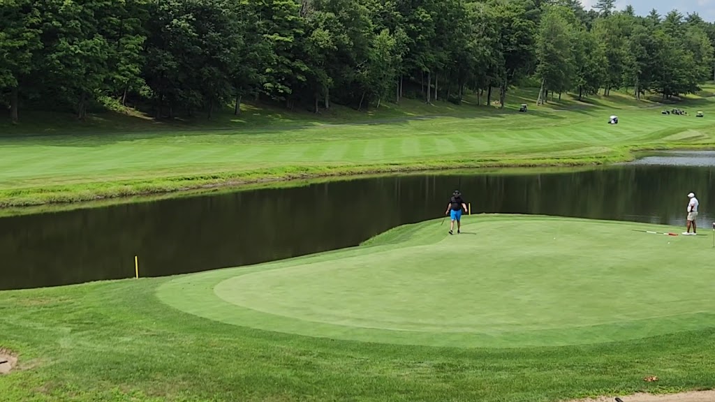 Crumpin-Fox Club : 18 Hole Golf Course Bernardston, MA