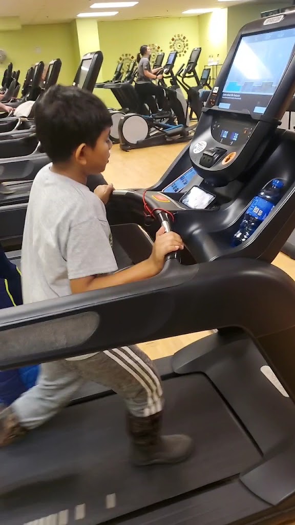  The Alaska Club Juneau Valley Gym