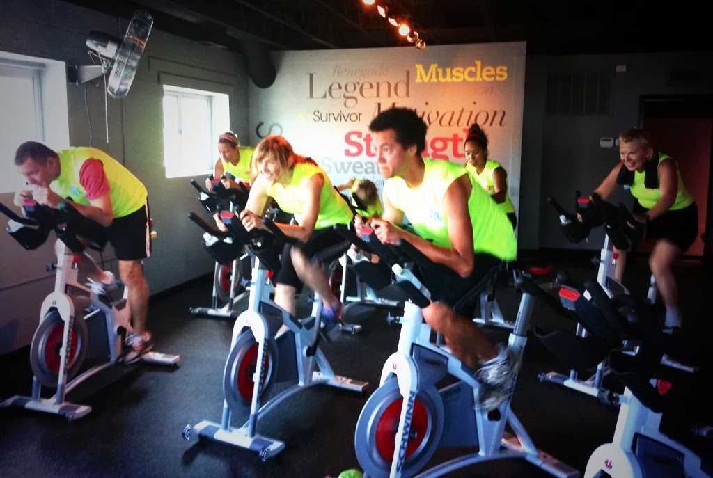  Physiques by Monique