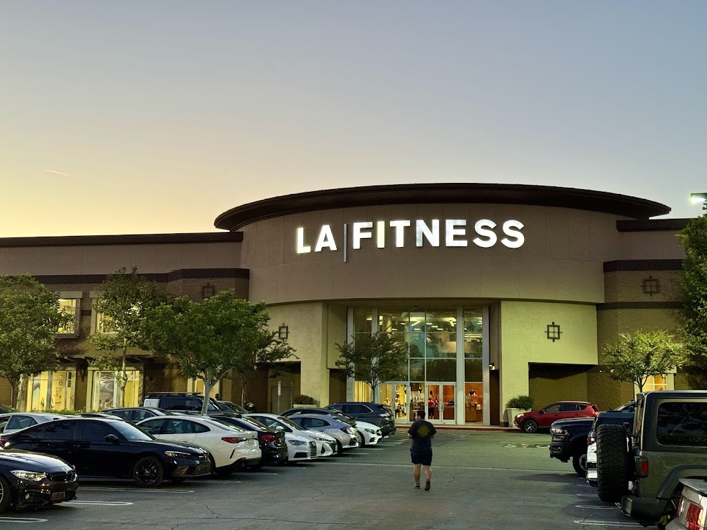  LA Fitness