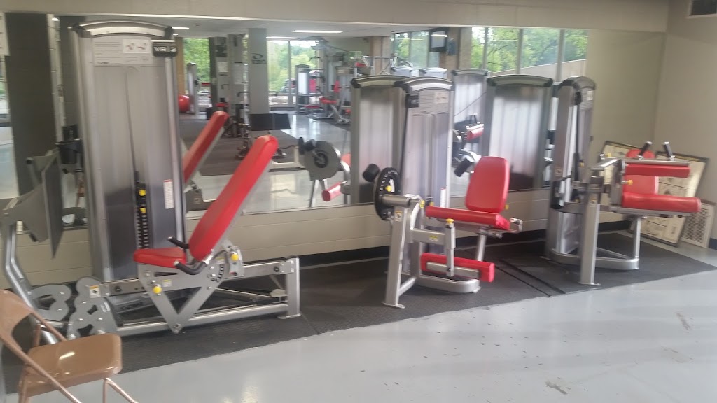  Max Sports & Wellness Center