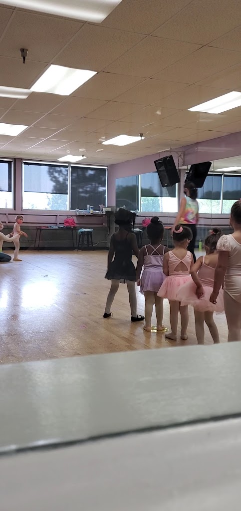  Bobbie's School of Performing Arts