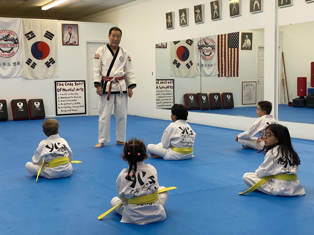  Yi's Karate Institute
